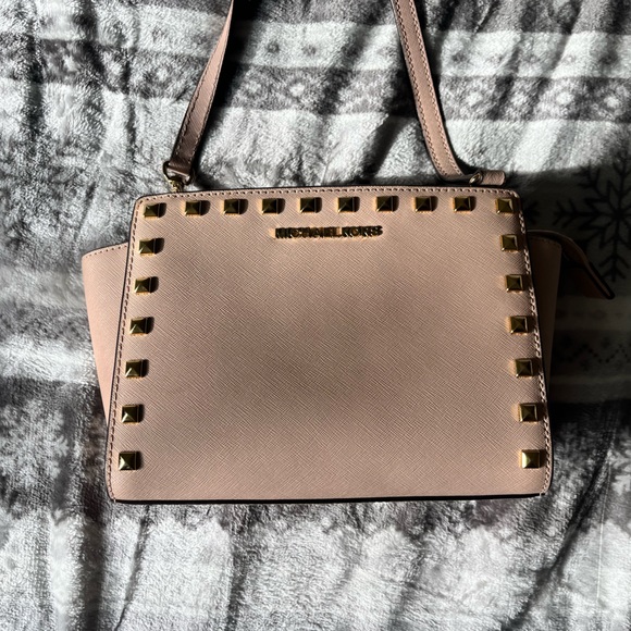 Michael Kors Cross Body - Picture 3 of 4
